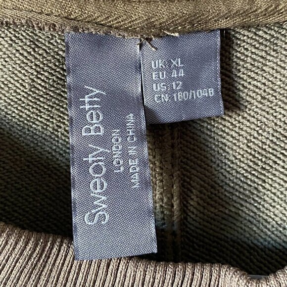 Sweaty Betty Wren Crop Tee in Olivegreen - Picture 4 of 8